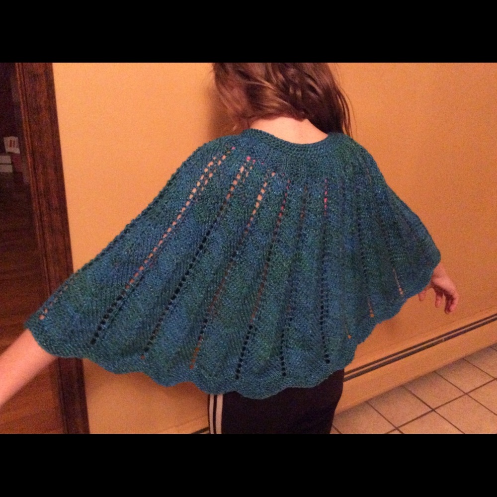 Cape - Picture 4 of 6